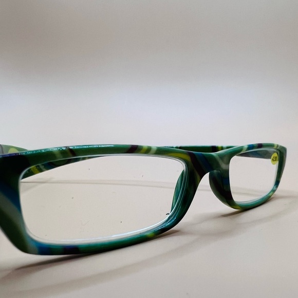 BRAND NEW GEOMETRIC NARROW READERS. GREEN DESIGN WITH MATCHING CASE - Picture 6 of 7